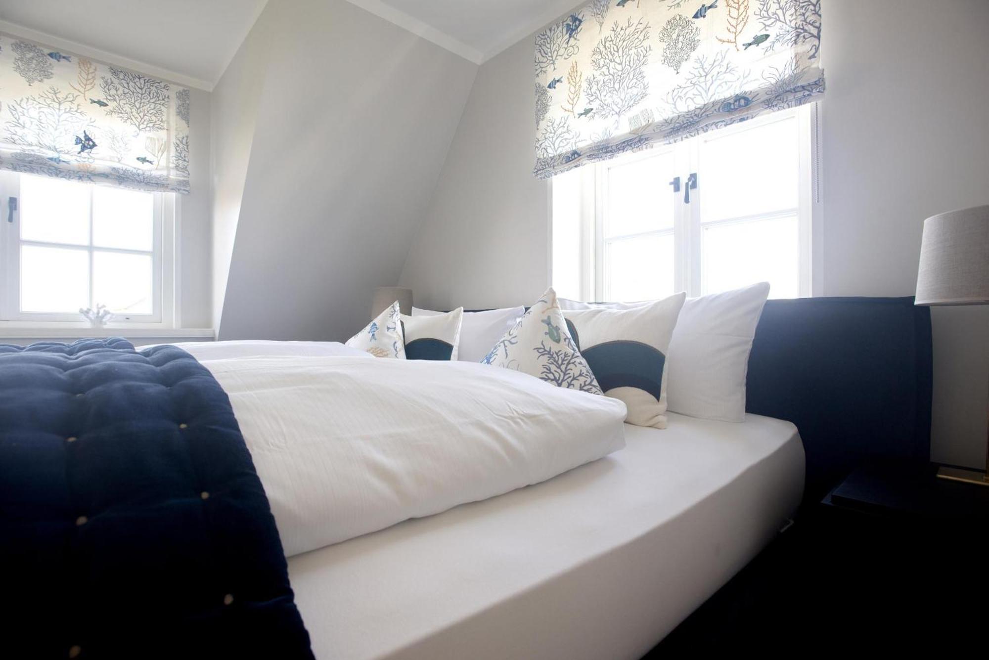 Neu! Ferienhaus Litj Horsa Hoog - Luxus, Lage, Leichtigkeit Mit Wellenrauschen In Wenningstedt Sylt Экстерьер фото